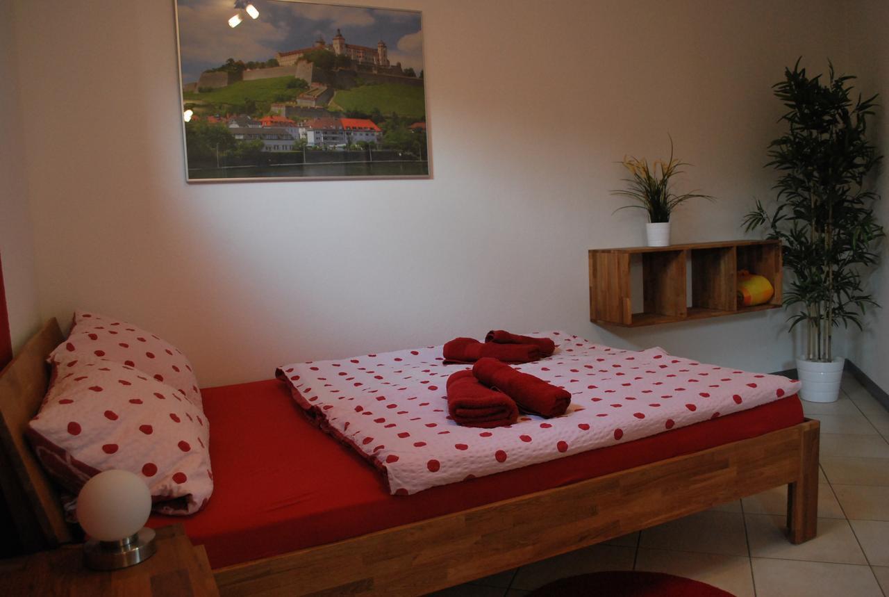 Ferienwohnung Am Mainradweg - Beuerlein Martin Kolitzheim エクステリア 写真